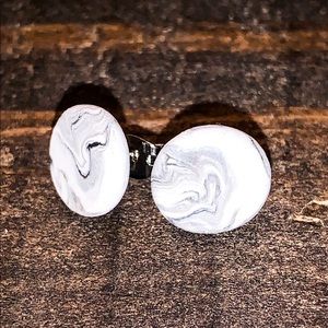 Marbled studs